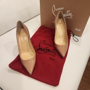 Christian louboutin New with botton protection size 7 1/2